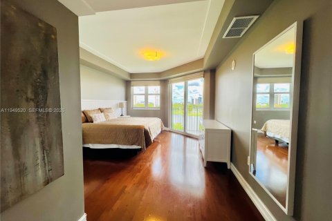 Condo in Aventura, Florida, 3 bedrooms  № 2004937 - photo 15