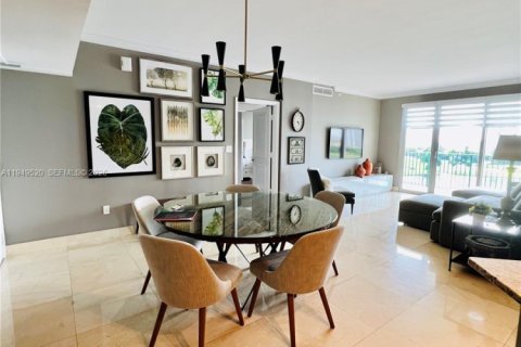 Condo in Aventura, Florida, 3 bedrooms  № 2004937 - photo 7