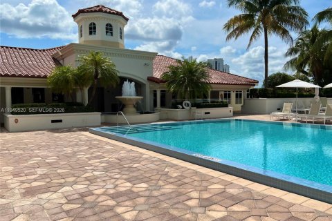 Condo in Aventura, Florida, 3 bedrooms  № 2004937 - photo 26