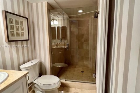 Condo in Aventura, Florida, 3 bedrooms  № 2004937 - photo 22