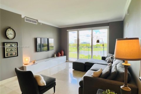 Condo in Aventura, Florida, 3 bedrooms  № 2004937 - photo 6