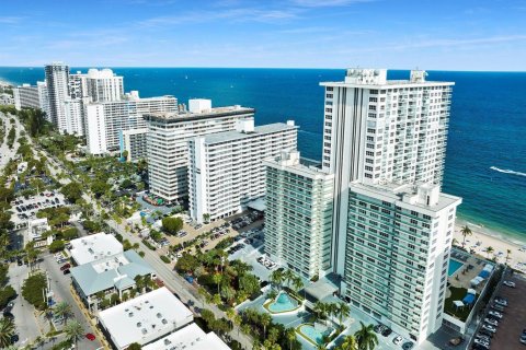 Condo in Fort Lauderdale, Florida, 2 bedrooms № 2249446 - photo 30