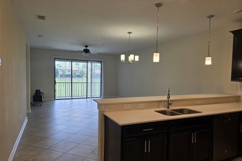 Apartment in Davenport, Florida 3 bedrooms, 172.24 sq.m. № 2227751 - photo 13