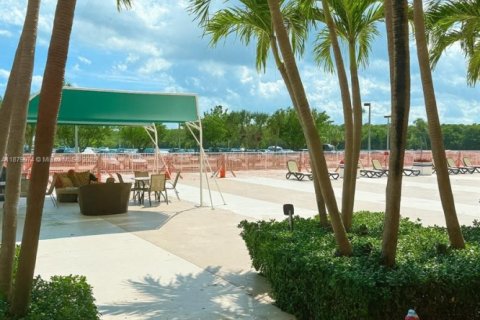 Снять в аренду кондоминиум в Санни-Айлс-Бич, Флорида 2 спальни, 101.64м2, № 1922242 - фото 19