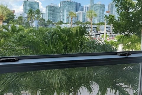 Снять в аренду кондоминиум в Санни-Айлс-Бич, Флорида 2 спальни, 101.64м2, № 1922242 - фото 4