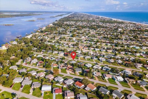 House in Ormond Beach, Florida 3 bedrooms, 113.71 sq.m. № 2302824 - photo 5