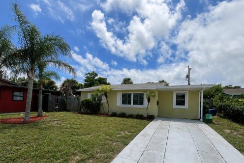 Villa ou maison à Ormond Beach, Floride 3 chambres, 113.71 m2 № 2302824