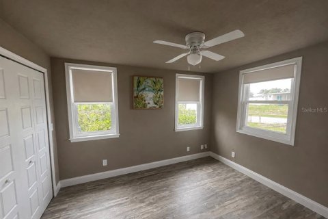 House in Ormond Beach, Florida 3 bedrooms, 113.71 sq.m. № 2302824 - photo 29