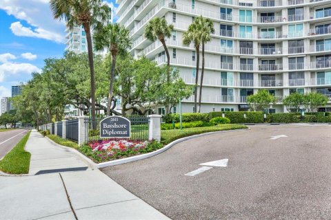 Condominio en venta en Tampa, Florida, 2 dormitorios, 114.27 m2 № 2097049 - foto 2