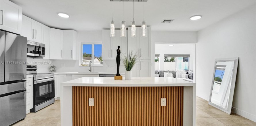 Villa ou maison à Pompano Beach, Floride 2 chambres, 121.52 m2 № 1889134
