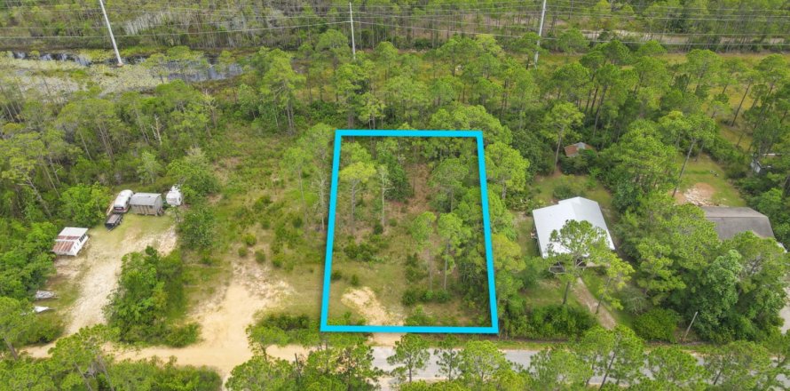 Terreno en PT Washington, Florida № 558290