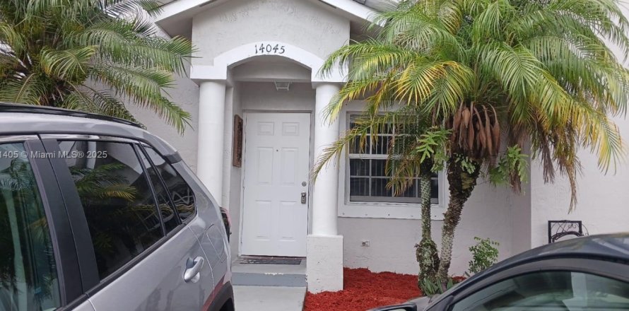 Condo à Miami, Floride, 3 chambres № 1809022