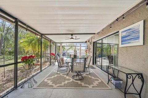 House in Tampa, Florida 4 bedrooms, 189.52 sq.m. № 1543288 - photo 25