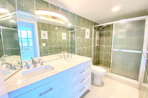 Apartamento en alquiler en Miami, Florida, 2 dormitorios, 116.78 m2 № 2032628 - foto 12