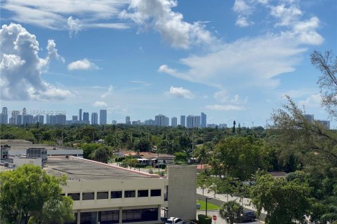 Apartamento en alquiler en Miami, Florida, 2 dormitorios, 116.78 m2 № 2032628 - foto 27