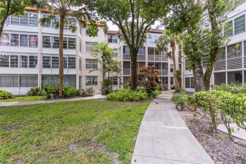 Copropriété à vendre à Lauderdale Lakes, Floride: 2 chambres, 89.19 m2 № 2040686 - photo 5