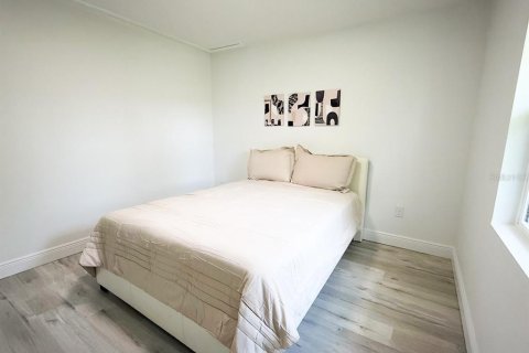 Apartamento en alquiler en Deltona, Florida, 2 dormitorios, 90.58 m2 № 1835934 - foto 9