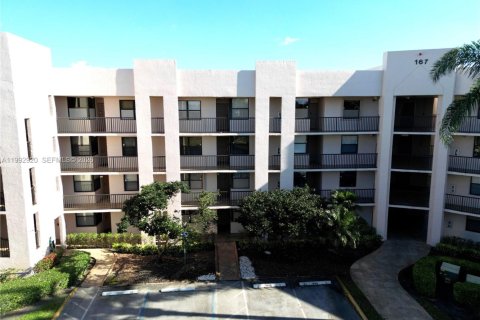 Condominio en venta en Sunrise, Florida, 2 dormitorios, 103.12 m2 № 2154681 - foto 9