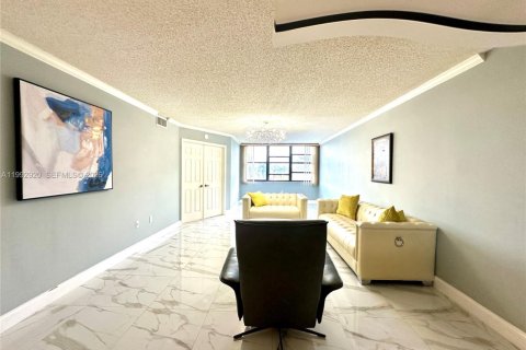 Condominio en venta en Sunrise, Florida, 2 dormitorios, 103.12 m2 № 2154681 - foto 27