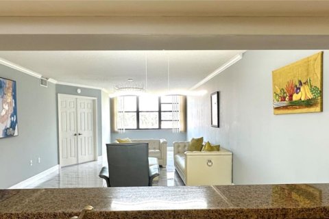 Condominio en venta en Sunrise, Florida, 2 dormitorios, 103.12 m2 № 2154681 - foto 15
