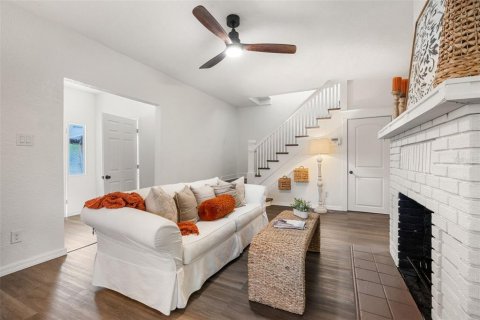 Villa ou maison à vendre à Sanford, Floride: 3 chambres, 165.83 m2 № 1910649 - photo 4