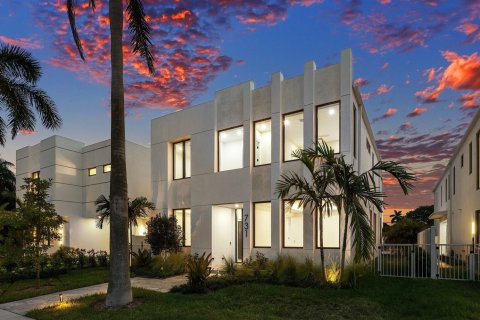Villa ou maison à Delray Beach, Floride 4 chambres, 336.58 m2 № 2426364