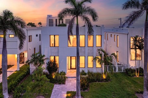 Villa ou maison à vendre à Delray Beach, Floride: 4 chambres, 336.58 m2 № 2426364 - photo 2