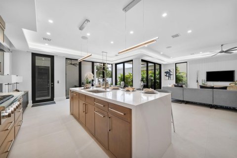 Villa ou maison à vendre à Delray Beach, Floride: 4 chambres, 336.58 m2 № 2426364 - photo 13