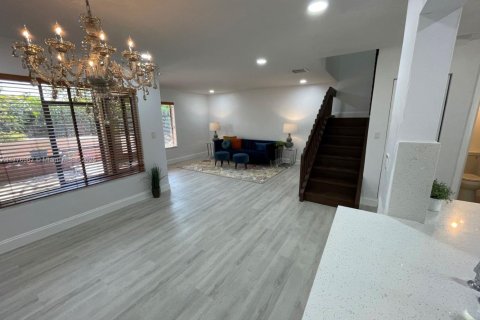 Adosado en venta en Coral Springs, Florida, 3 dormitorios, 149.02 m2 № 1714079 - foto 5