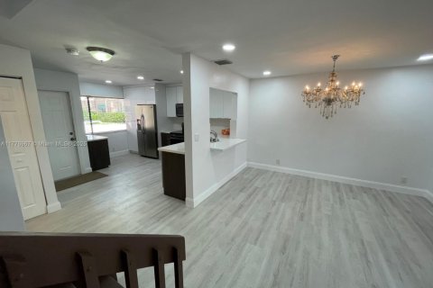 Adosado en venta en Coral Springs, Florida, 3 dormitorios, 149.02 m2 № 1714079 - foto 6
