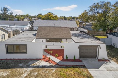 Casa en Holiday, Florida 3 dormitorios, 123.93 m2 № 2111777