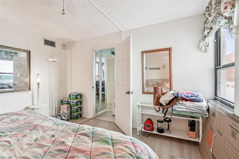 Condominio en venta en Redington Shores, Florida, 2 dormitorios, 108.23 m2 № 1900423 - foto 27