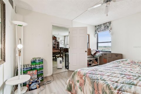 Condominio en venta en Redington Shores, Florida, 2 dormitorios, 108.23 m2 № 1900423 - foto 28