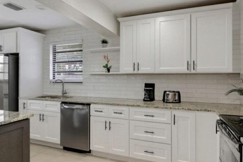 Casa en venta en Cocoa, Florida, 3 dormitorios, 136.85 m2 № 2231885 - foto 14