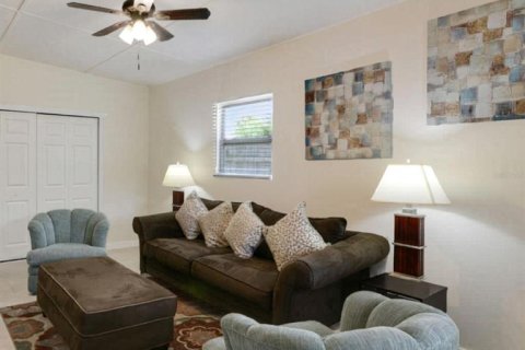 Casa en venta en Cocoa, Florida, 3 dormitorios, 136.85 m2 № 2231885 - foto 10