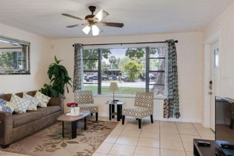 Casa en venta en Cocoa, Florida, 3 dormitorios, 136.85 m2 № 2231885 - foto 15