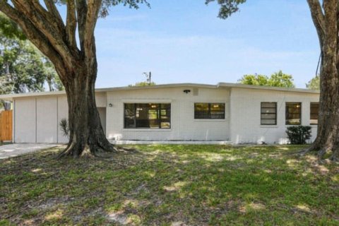 Casa en Cocoa, Florida 3 dormitorios, 136.85 m2 № 2231885