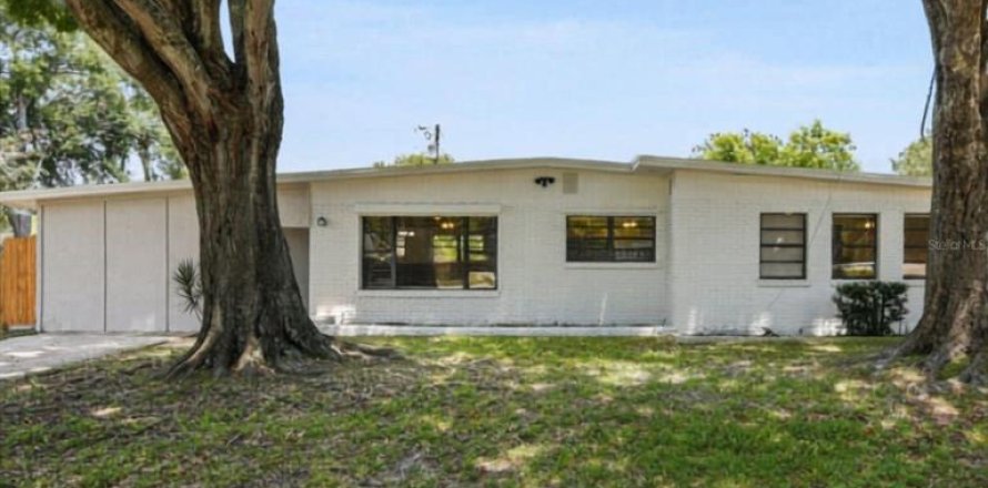 Casa en Cocoa, Florida 3 dormitorios, 136.85 m2 № 2231885