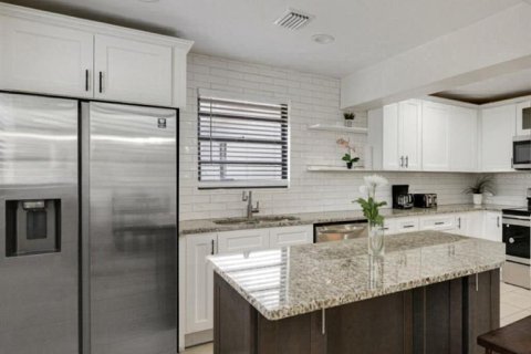 Casa en venta en Cocoa, Florida, 3 dormitorios, 136.85 m2 № 2231885 - foto 12