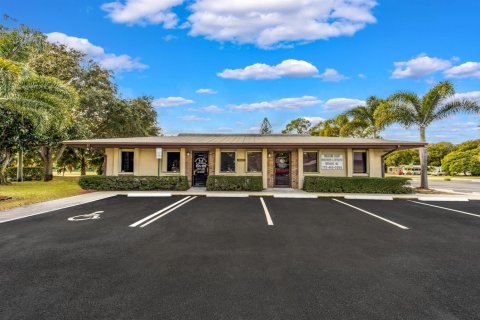 Immobilier commercial à vendre à St. Lucie, Floride № 2179954 - photo 5