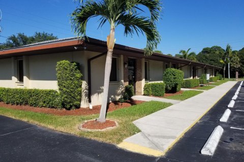Immobilier commercial à vendre à St. Lucie, Floride № 2179954 - photo 4