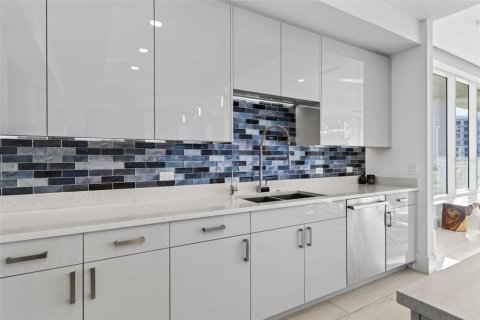 Copropriété à vendre à Sarasota, Floride: 3 chambres, 341.51 m2 № 2419030 - photo 29
