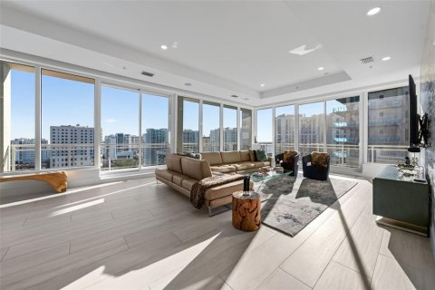 Copropriété à vendre à Sarasota, Floride: 3 chambres, 341.51 m2 № 2419030 - photo 5