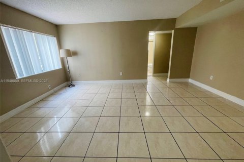 Condominio en venta en Miami, Florida, 3 dormitorios, 96.62 m2 № 2011747 - foto 11