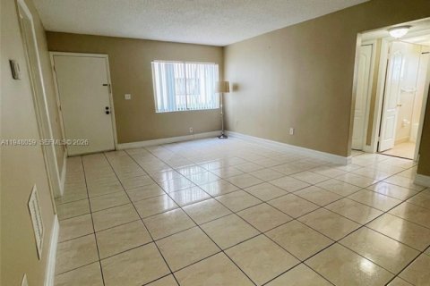 Condominio en venta en Miami, Florida, 3 dormitorios, 96.62 m2 № 2011747 - foto 12