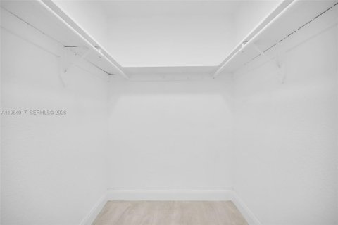 Casa en alquiler en Fort Lauderdale, Florida, 2 dormitorios, 99.41 m2 № 2026011 - foto 21