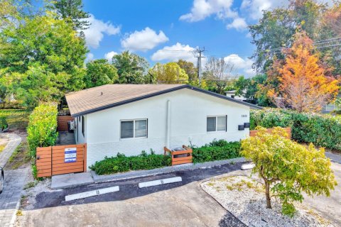 Casa en alquiler en Fort Lauderdale, Florida, 2 dormitorios, 99.41 m2 № 2026011 - foto 14