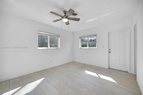 Casa en alquiler en Fort Lauderdale, Florida, 2 dormitorios, 99.41 m2 № 2026011 - foto 17