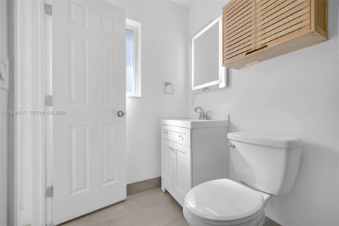 Casa en alquiler en Fort Lauderdale, Florida, 2 dormitorios, 99.41 m2 № 2026011 - foto 9