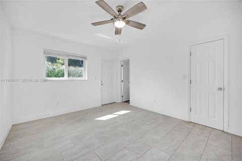 Casa en alquiler en Fort Lauderdale, Florida, 2 dormitorios, 99.41 m2 № 2026011 - foto 20